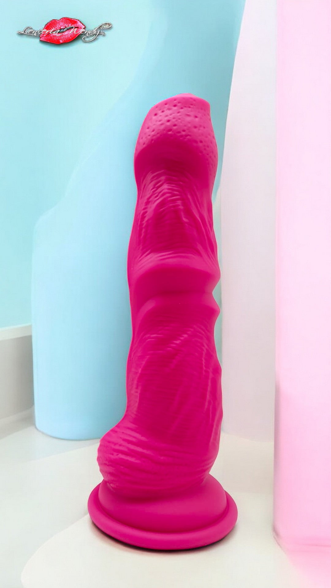 Dildo flor con ventosa.